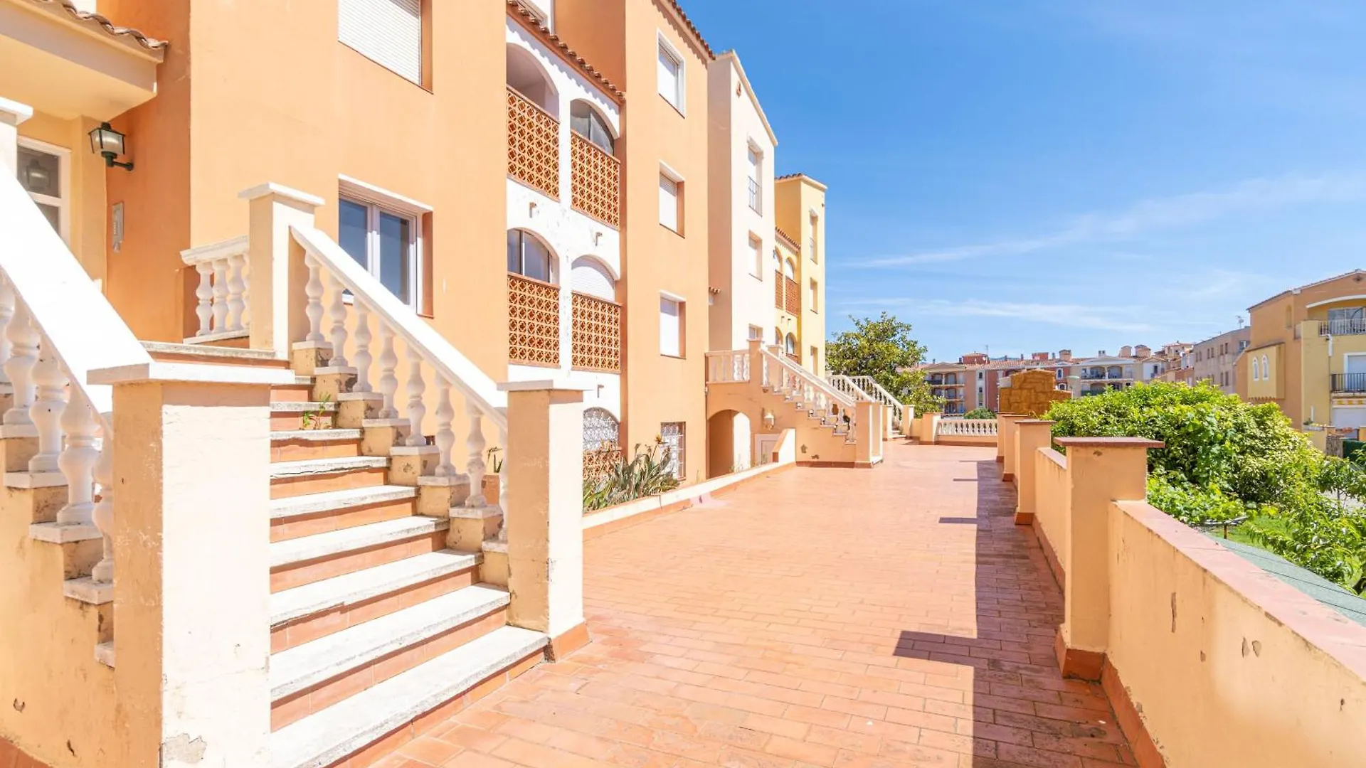 Apart-Rent Apartamento Gran Reserva 0056 Empuriabrava Apartment
